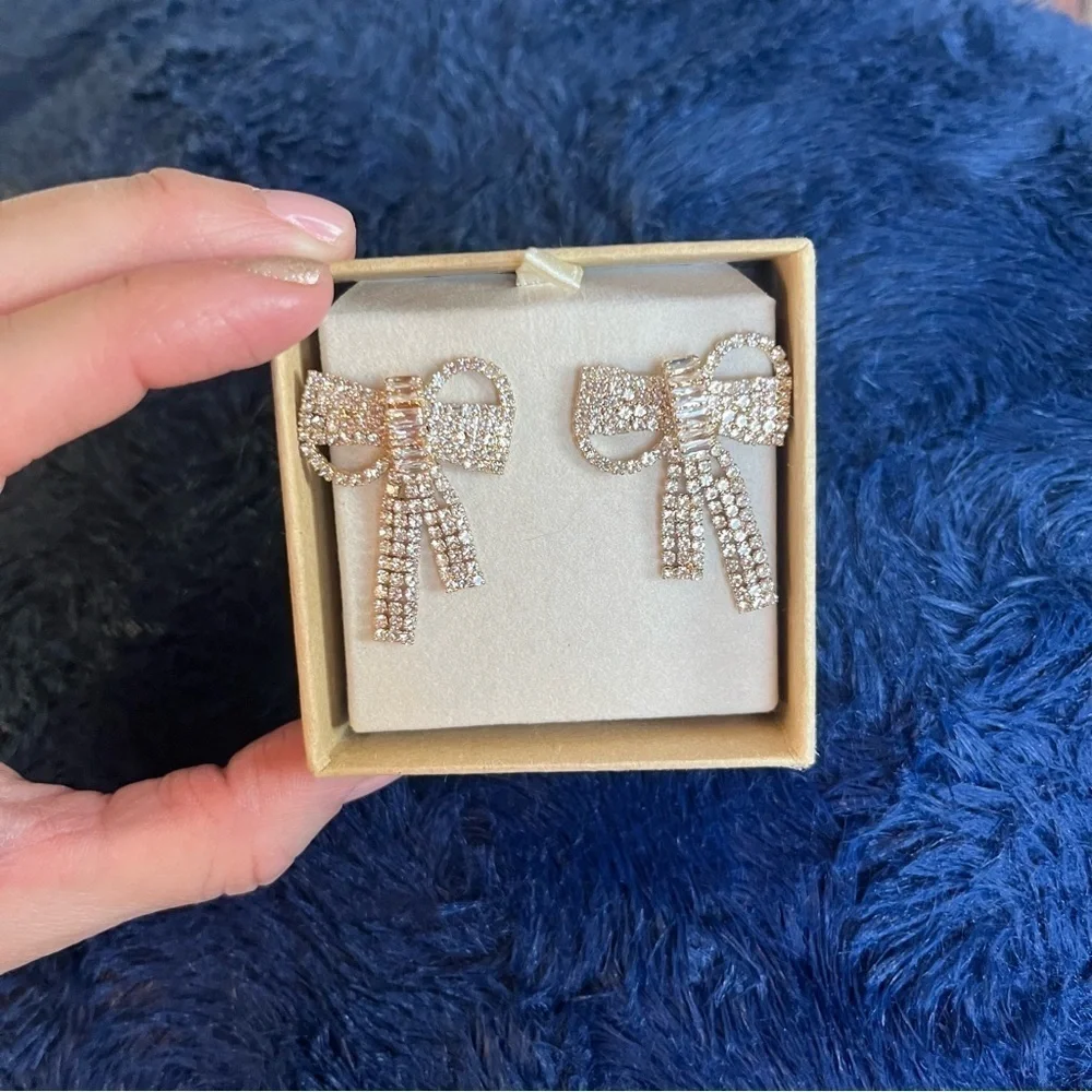 Xioose Gold Rhinestone Ribbon Bow Stud Fashion Ladies Earrings